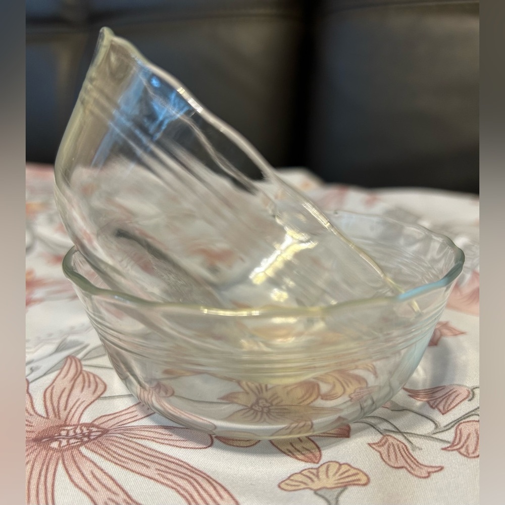 VTG PYREX Custard Cups. Set of 2.‎
